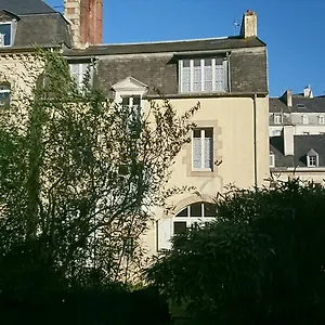 La Maison Serrurier - D'hotes Frühstückspension